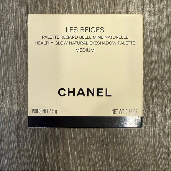 CHANEL Other - Chanel Les Beiges Healthy Glow Natural Eyeshadow Palette MEDIUM Brown Black